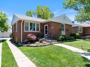 10339 Bond St, Westchester, IL 60154