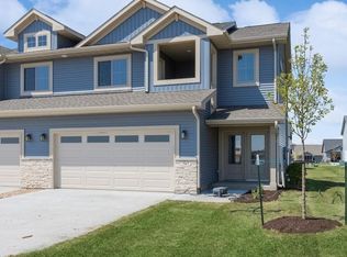 797 Brook Ridge Ave, North Liberty, IA 52317