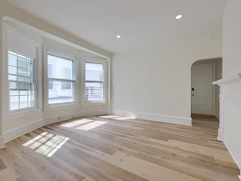 536 W James St #2 — Photo 2