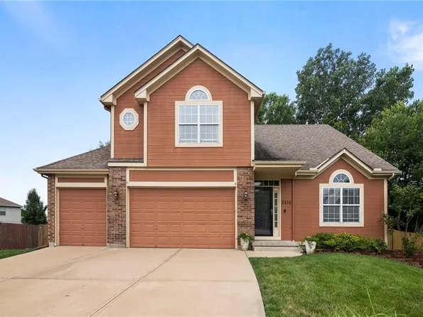 3416 SW Regatta Dr, Lees Summit, MO 64082