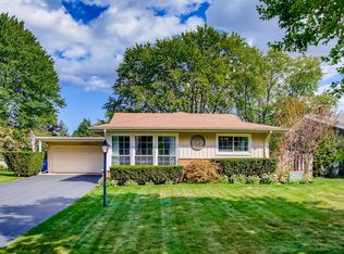 1321 E Mulberry Ln, Mount Prospect, IL