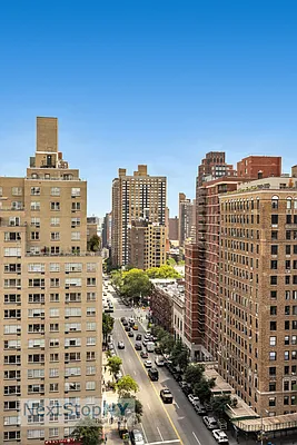 Sold by NextStopNY | media 30