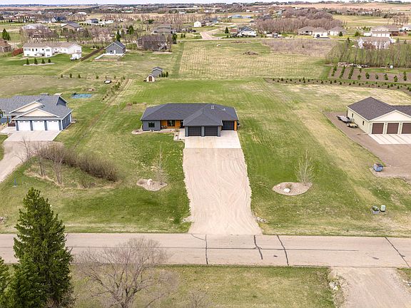 3rd image of 7530 Scenic Hills Rd