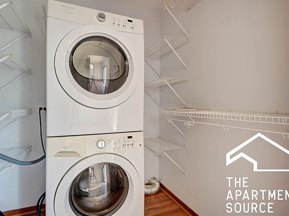 2nd image of 2453 N Greenview Ave #1