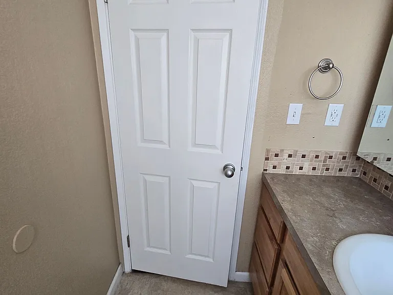 1715 Center Ave #1 — Photo 8