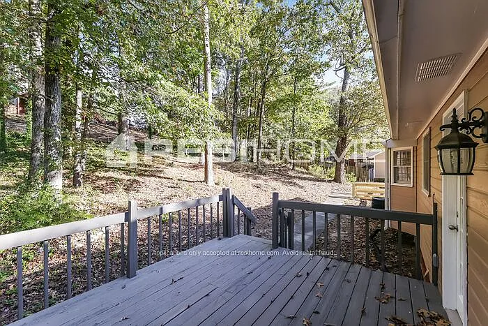 1028 Independence Ct — Photo 14