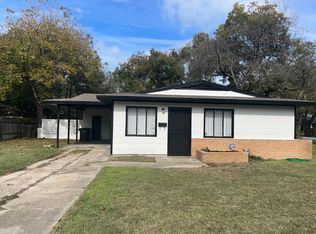 5700 Dennis Ave, Fort Worth, TX 76114