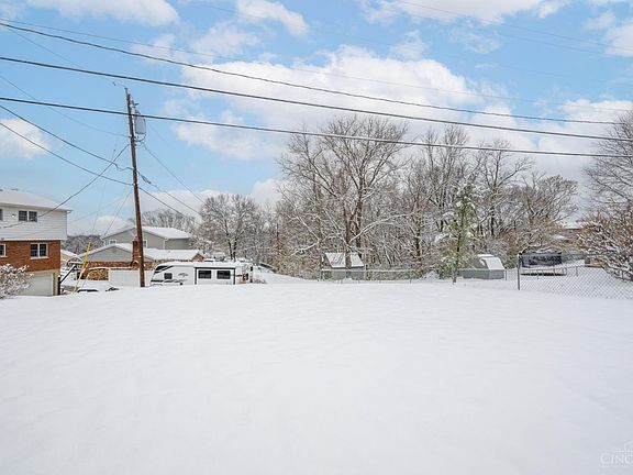 4th image of 7368 Pickway Dr