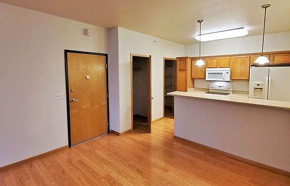 4th image of 280 Sadler Ln APT 202