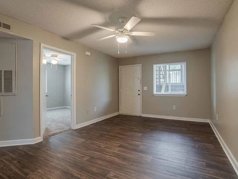 Gable Oaks Apartment Homes — Photo 8