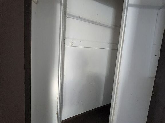 5th image of 4151 Russell Blvd #2F