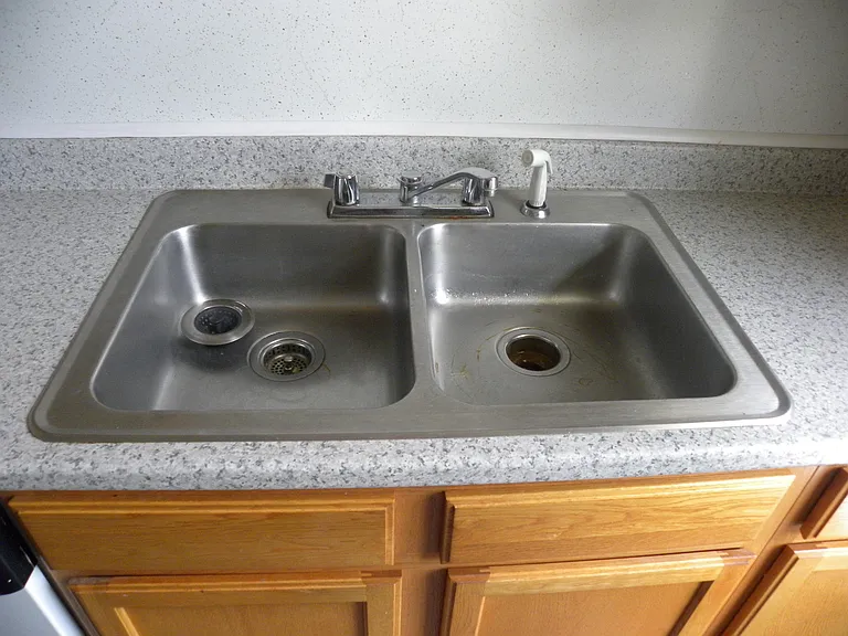 23 Seminary Hl — Photo 15