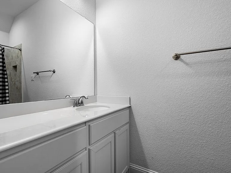 840 Parkside Dr — Photo 22