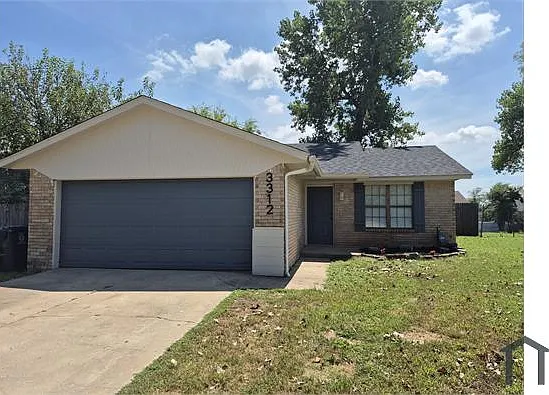 3 bed, 1048 sqft, $1,400 — Photo 4