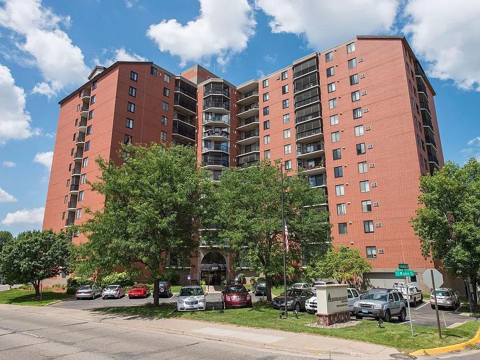 1st image of 6500 Woodlake Dr APT 313