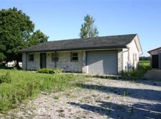 930 N Rangeline Rd, Pleasant Hill, OH 45359