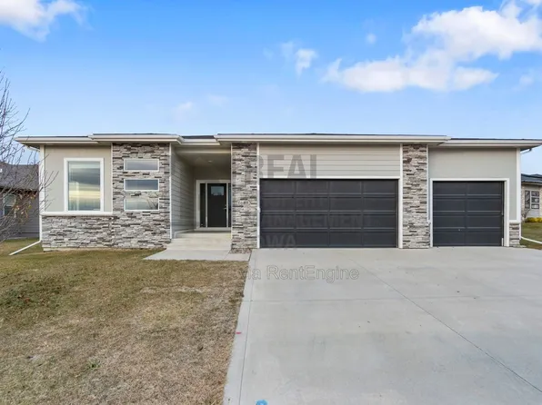 16893 Madison Cir, Clive, IA 50325
