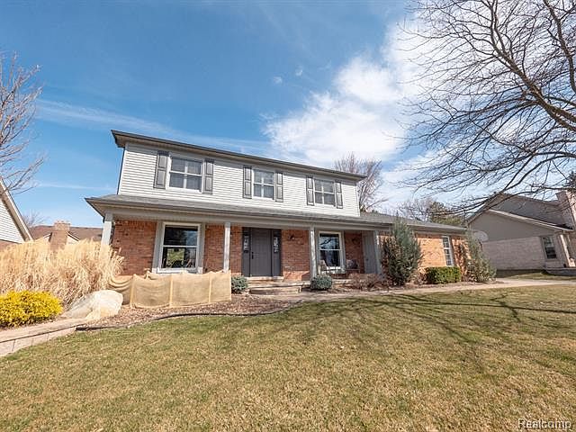 1st image of 9650 Red Pine Dr