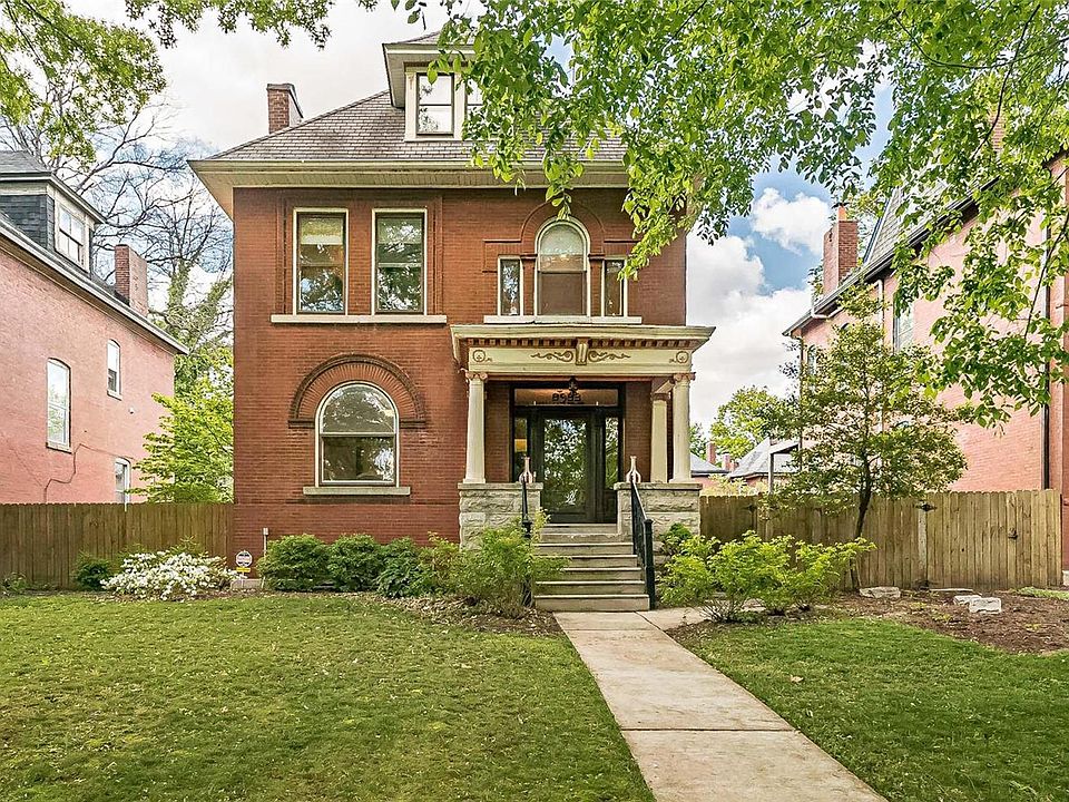 1st image of 2922 Geyer Ave