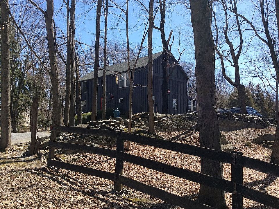 2nd image of 158 Tinkertown Rd