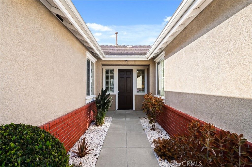 12452 Challendon Dr, Etiwanda, CA - View 3