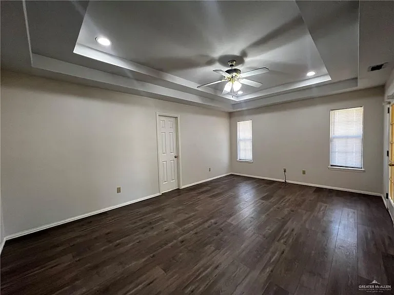1703 Sunrise Ln — Photo 13