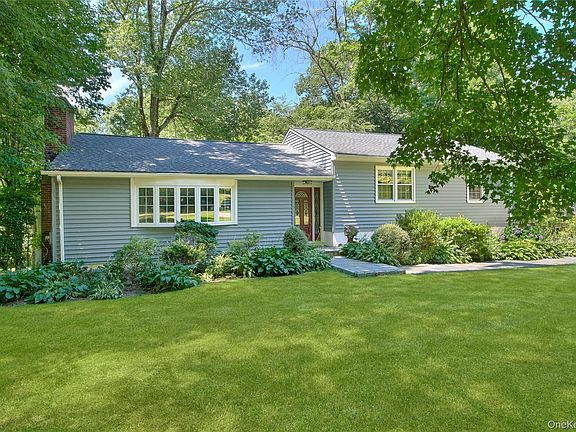 3rd image of 88 Brevoort Road