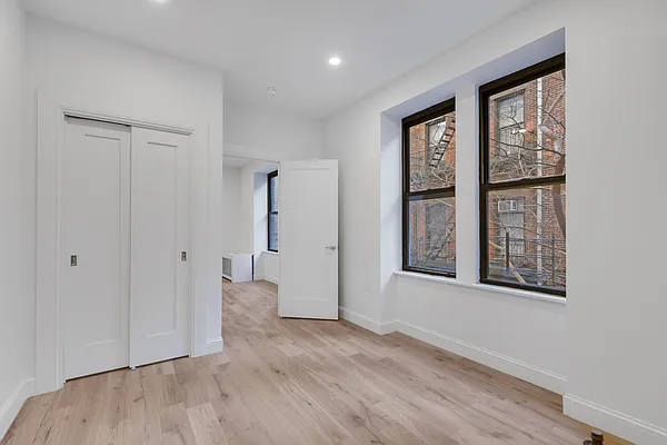 Rented by Cooper & Cooper Real Estate | media 15