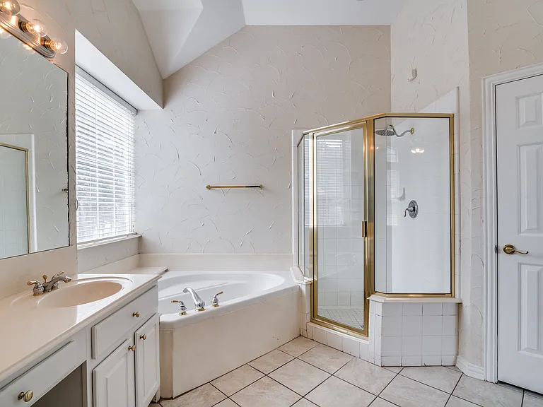 17719 Misty Grove Dr — Photo 12