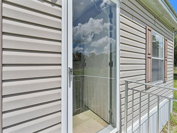 3rd image of 220 N Sendero Street