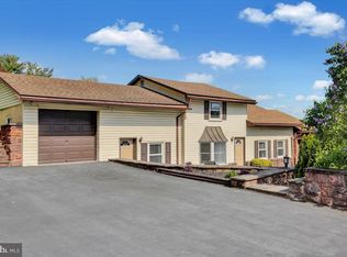 311 Hill Cir, Reading, PA 19607