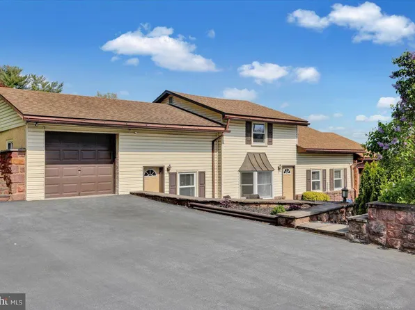 311 Hill Cir, Reading, PA 19607