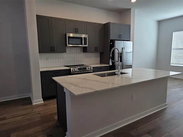 8107 Wilder Rd — Photo 3