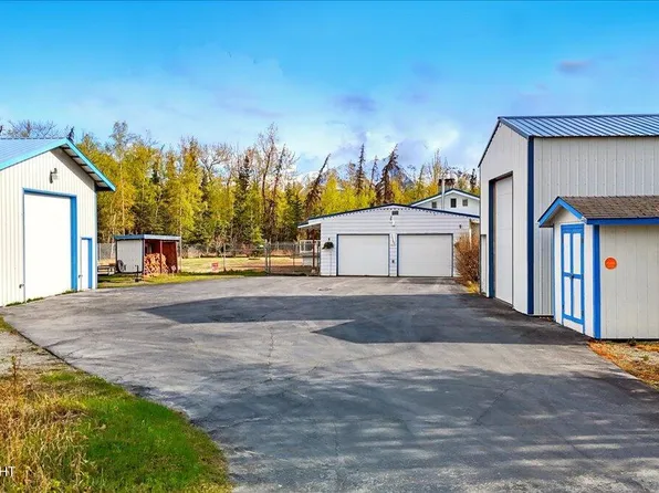 16300 E Maud Rd, Palmer, AK 99645