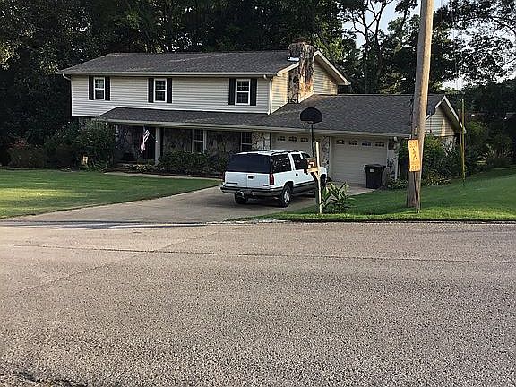 4th image of 411 Dailey Hill Cir