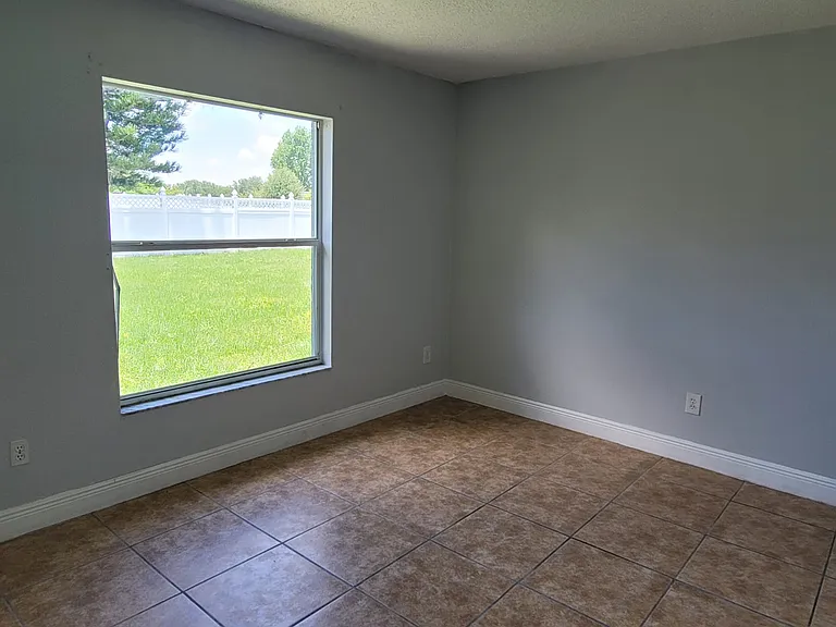 503 Pine Bark Ct — Photo 13