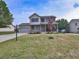 203 Auburn Meadows Ct, Carlisle, OH 45005