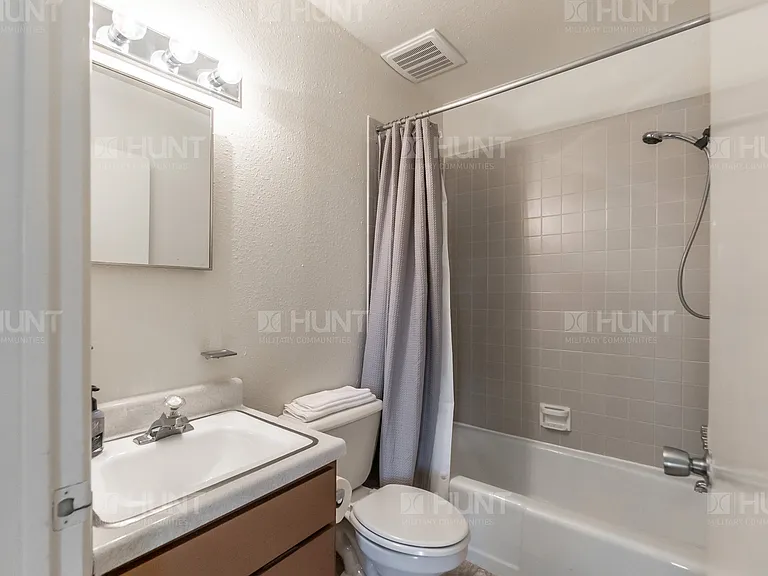 3B E St W #689B — Photo 11