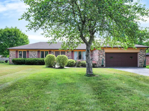 6835 Bloomfield Dr, Indianapolis, IN 46259