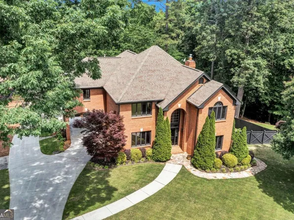 5121 Hunters Hill Cv SW, Lilburn, GA 30047