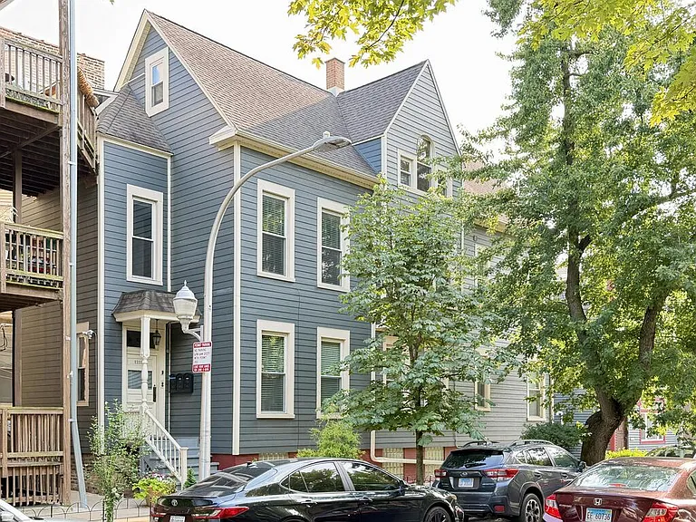 1111 W Roscoe St #2C — Photo 1