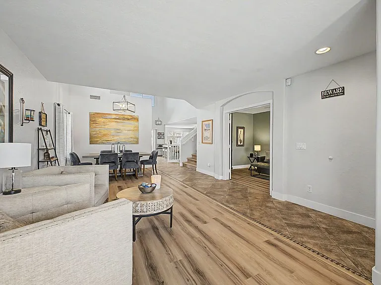 5924 W Park View Ln — Photo 3