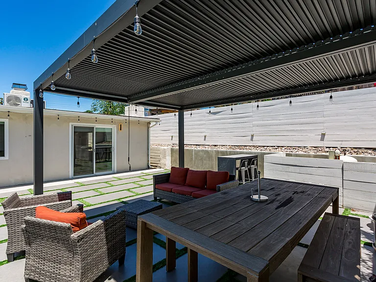 2021 Cardinal Dr — Photo 41