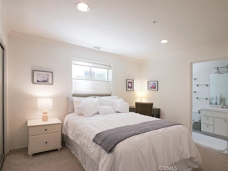 440 Marine Pl — Photo 37