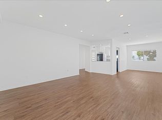 5703 Hazeltine Ave APT 1, Van Nuys, CA 91401