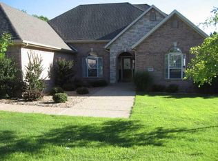 2899 S Wright Pl, Fayetteville, AR 72701
