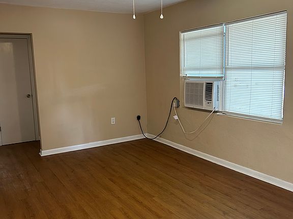 5th image of 101 SE 312th St