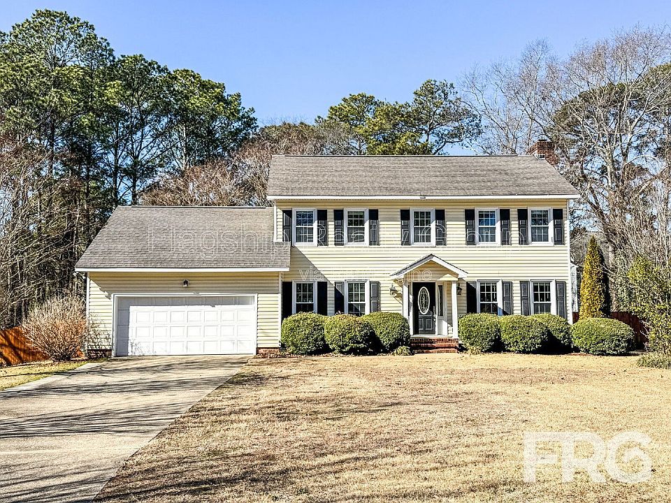 1st image of 305 Smith Pl