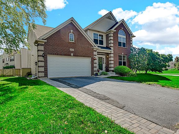 4th image of 1806 Crestview Dr