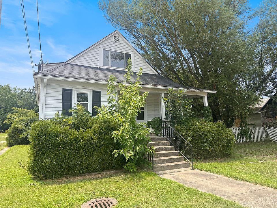1st image of 1415 N Park Ave